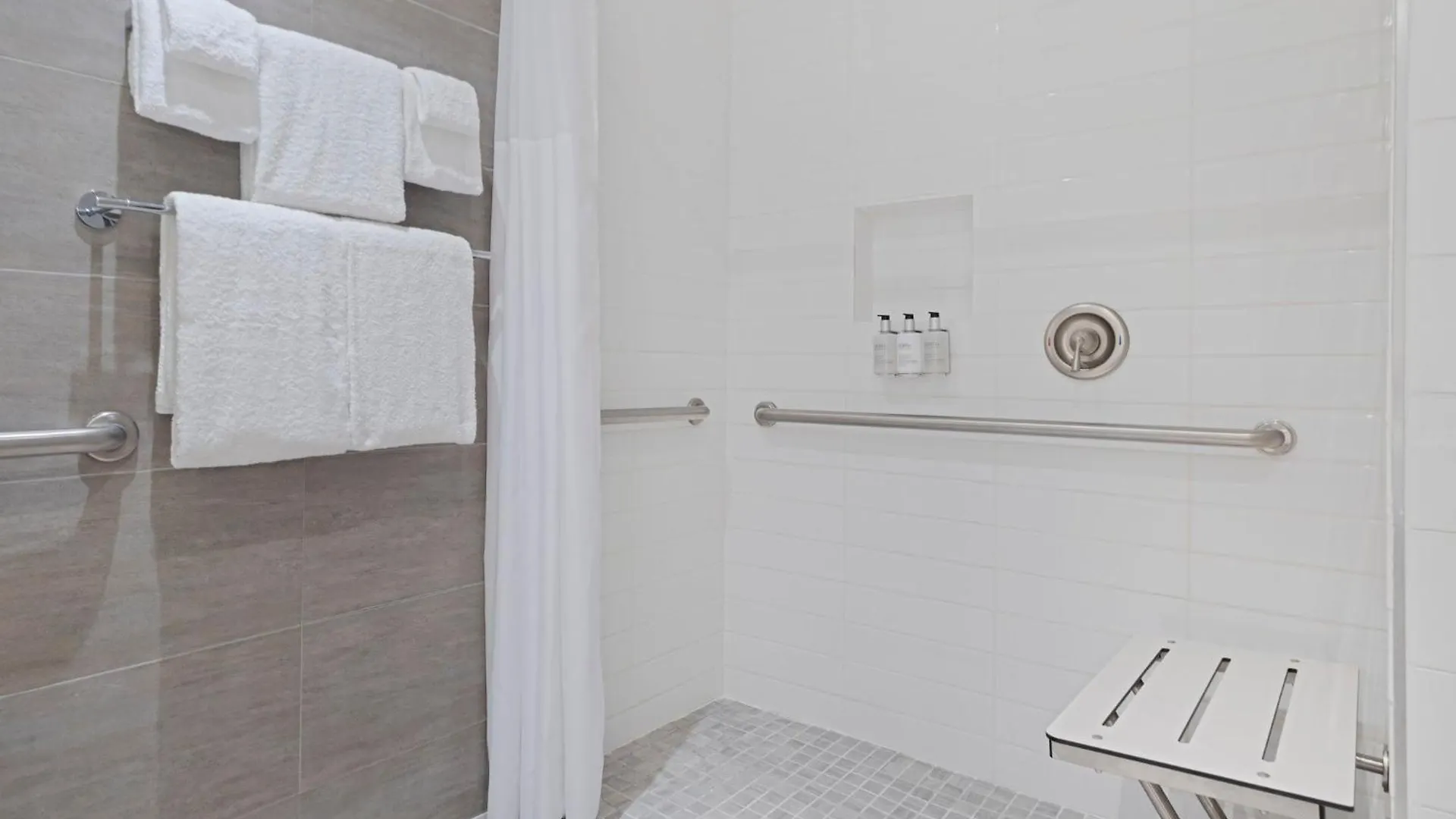 Voco Fiorello - Laguardia East By Ihg New York 4*,  United States