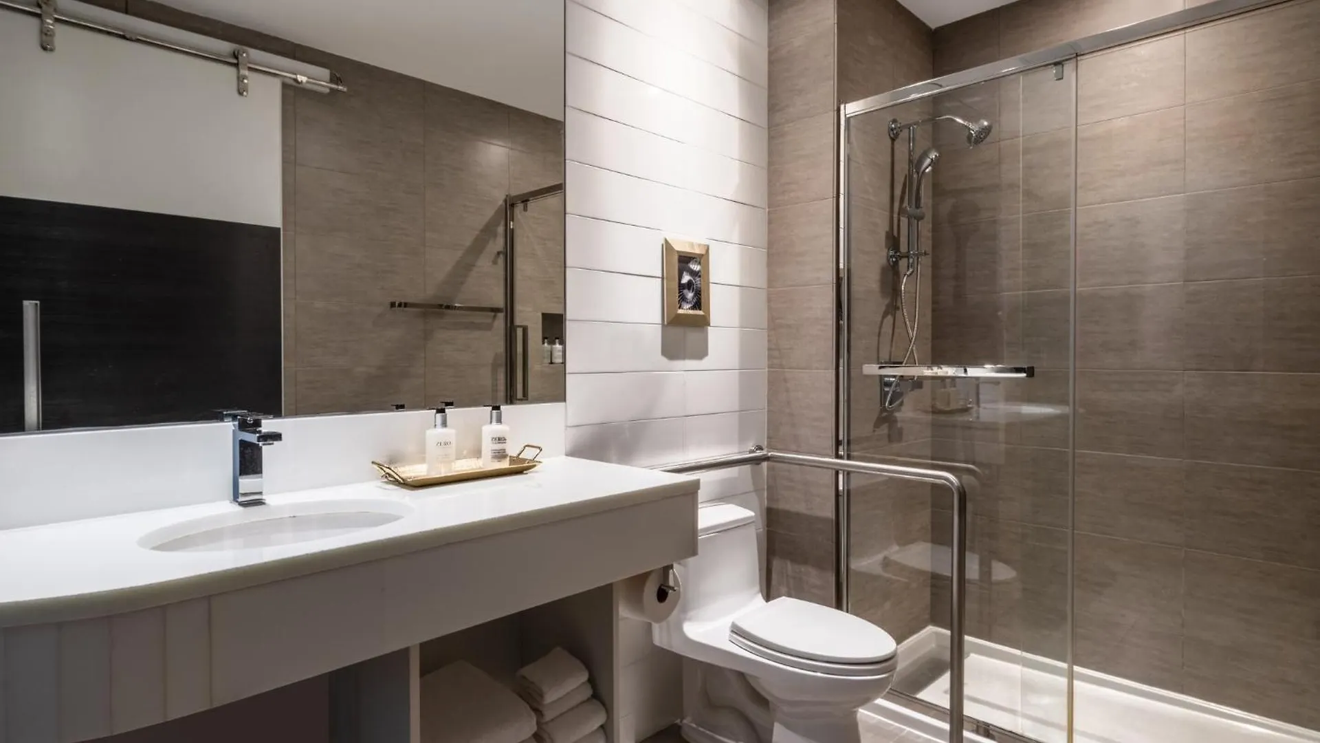 Hotel Voco Fiorello - Laguardia East By Ihg New York